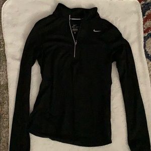 NIKE DRI-FIT Quarter Zip
